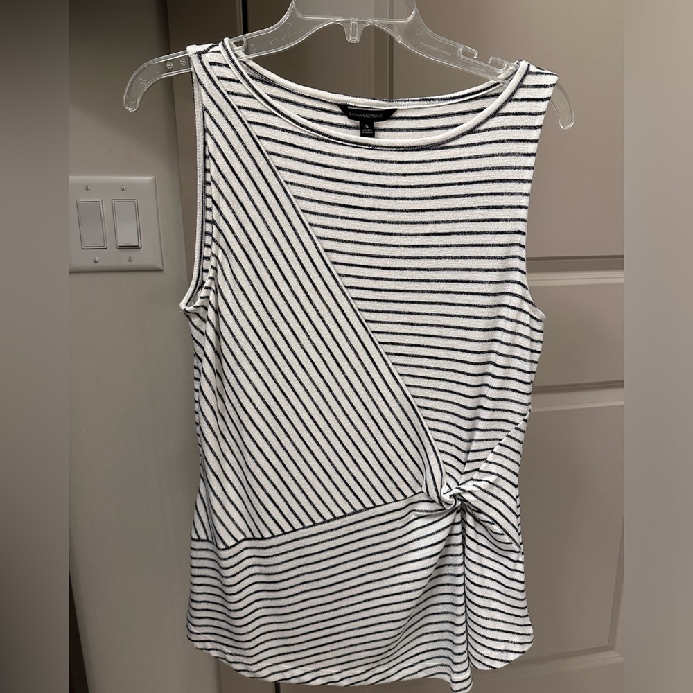 Banana Republic striped knot tank